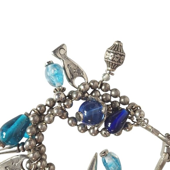 Beaded Charm Bracelet Silver and Blue Fish Pendants Jewelry - Picture 4 of 7